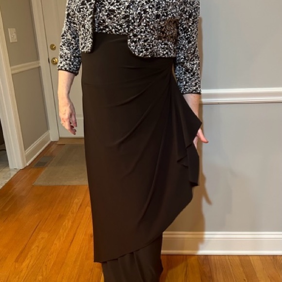 NWT Alex Evenings 2 piece black gown with black and white Jacket - Picture 6 of 10